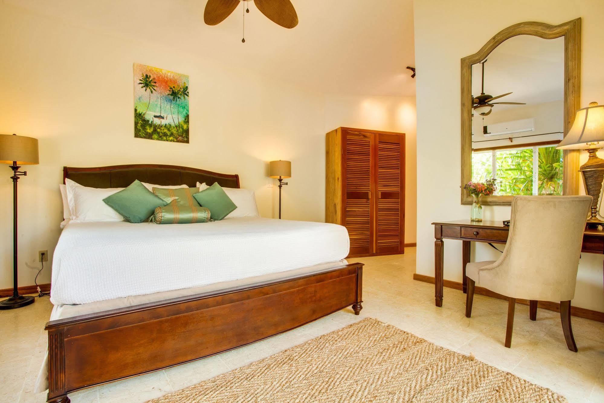 Hatchet Caye Island Resort (Adults Only) Placencia المظهر الخارجي الصورة