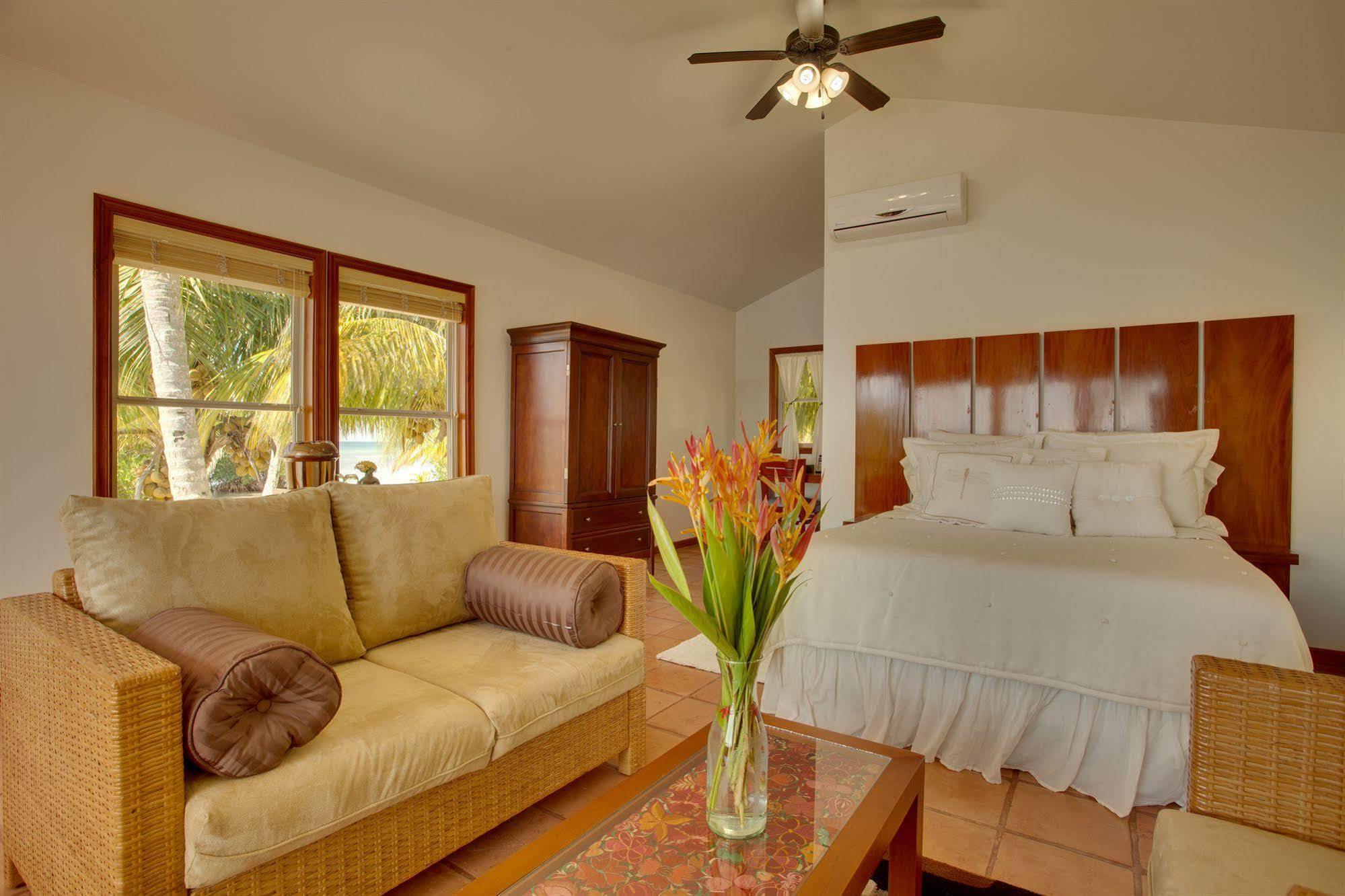Hatchet Caye Island Resort (Adults Only) Placencia المظهر الخارجي الصورة